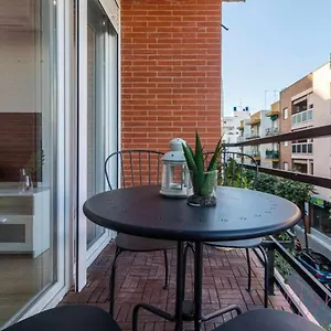 Appartamento 2 En Estadio 6 Plazas 3 Hab Y Metro, Siviglia