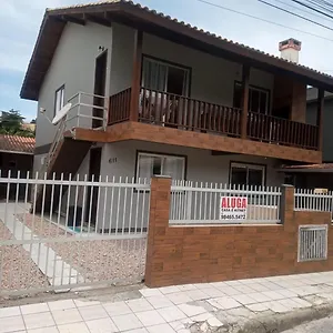 https://aluguel-casa-bombinhas.santa-catarina-brasil.com