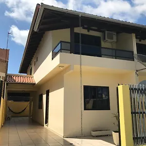 https://casa-100m-da-praia-10-pessoas-3-quartos.santa-catarina-brasil.com