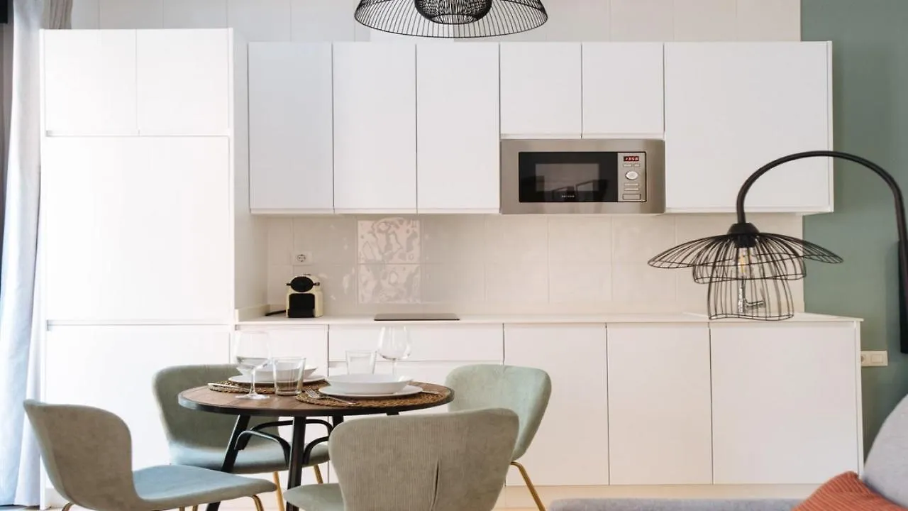 Chiqui And Vicente Suite Apartments Sevilla
